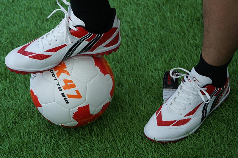 Bộ đôi giày đá bóng Pan Patriot Dare S – Hoàn tất bộ sưu tập năm 2023